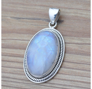 Pendentif ovale en argent travaillé et Pierre de lune (blanc)
