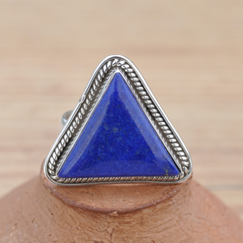 Bague triangulaire en Lapis lazuli et argent strié T58 Bague triangulaire en Lapis lazuli et argent strié T58