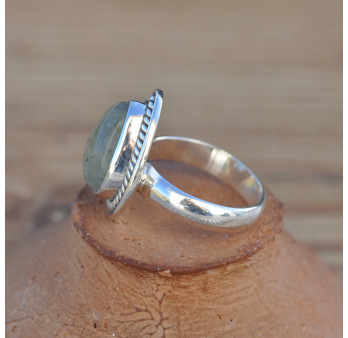 Bague goutte argent strié et pierre Prehnite T52
