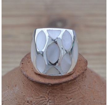 Bague bombée large en argent et Nacre (blanc)