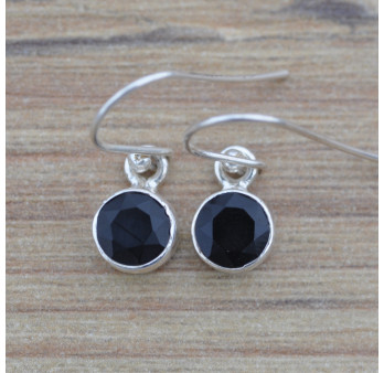 Petites boucles d'oreilles argent et pierre Onyx noir ronde facettée