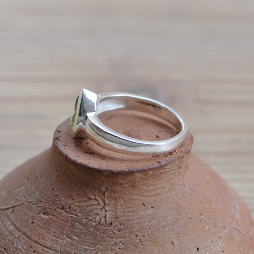 Bague argent et pierre fine Péridot en goutte facettée (vert) T49/51