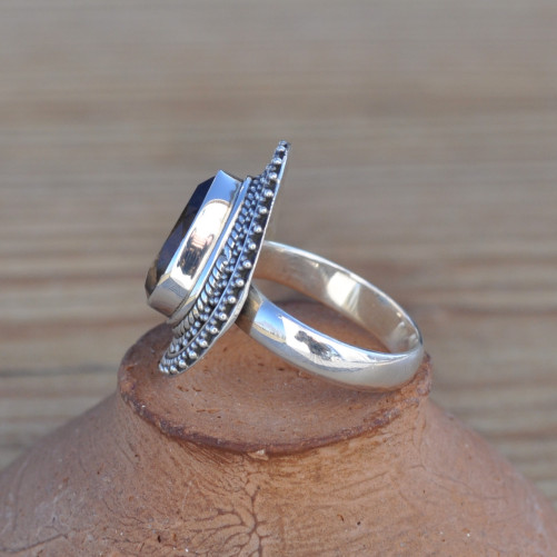 Bague ethnique argent et pierre goutte en Quartz fumé facettée T58