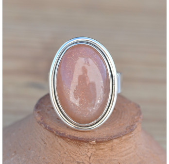 Bague ovale Pierre de lune saumonée sertie d'argent T55