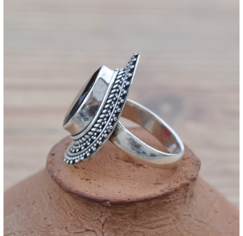 Bague ethnique argent et pierre goutte en Grenat facettée (rouge) T57