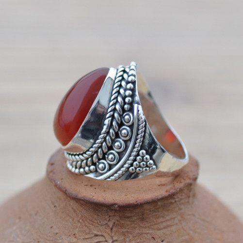 Bague massive ethniques argent et Cornaline goutte T52
