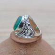 Bague massive ethnique argent et Agate verte ovale (vert) T54