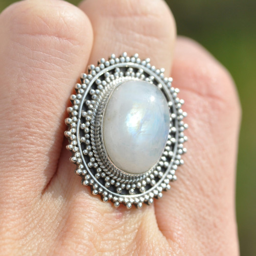 Bague argent ethnique pierre ovale en Pierre de lune T56