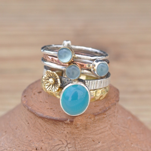 Bague 5 anneaux argent et cuivre avec 4 pierres en Calcédoine