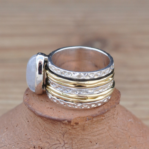 Bague large moderne argent doré et Pierre de lune (blanc) T55