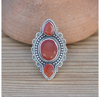 Longue bague 3 ethnique pierres Cornaline et argent ciselé T55