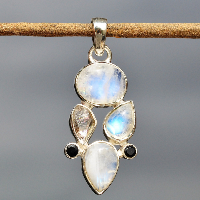 Pendentif argent 6 Pierres de lune Onyx et Quartz (blanc)