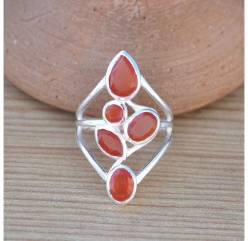 NEW ! Longue bague en argent et 5 pierres facettées en Cornaline T57