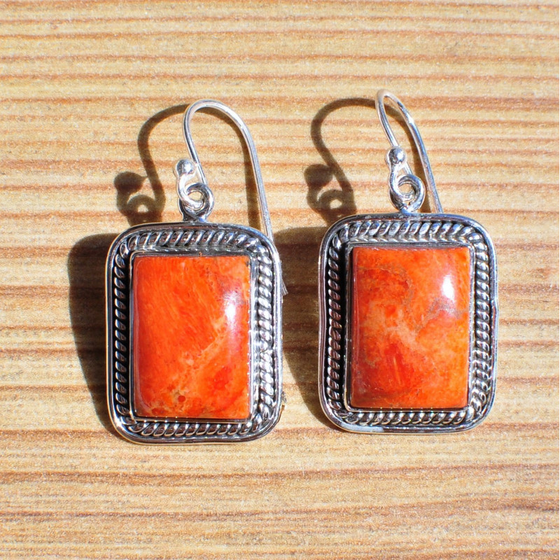 Boucles d'oreilles argent ciselé rectangulaires en corail éponge orange