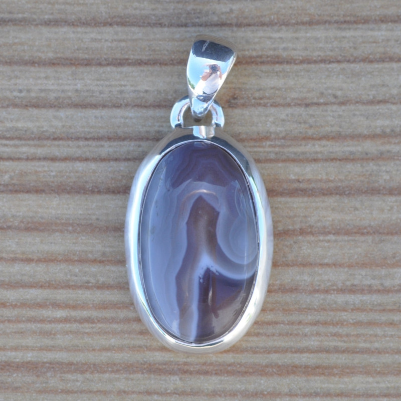 Pendentif oblongue argent et pierre Agate du Botswana Pendentif oblongue argent et pierre Agate du Botswana