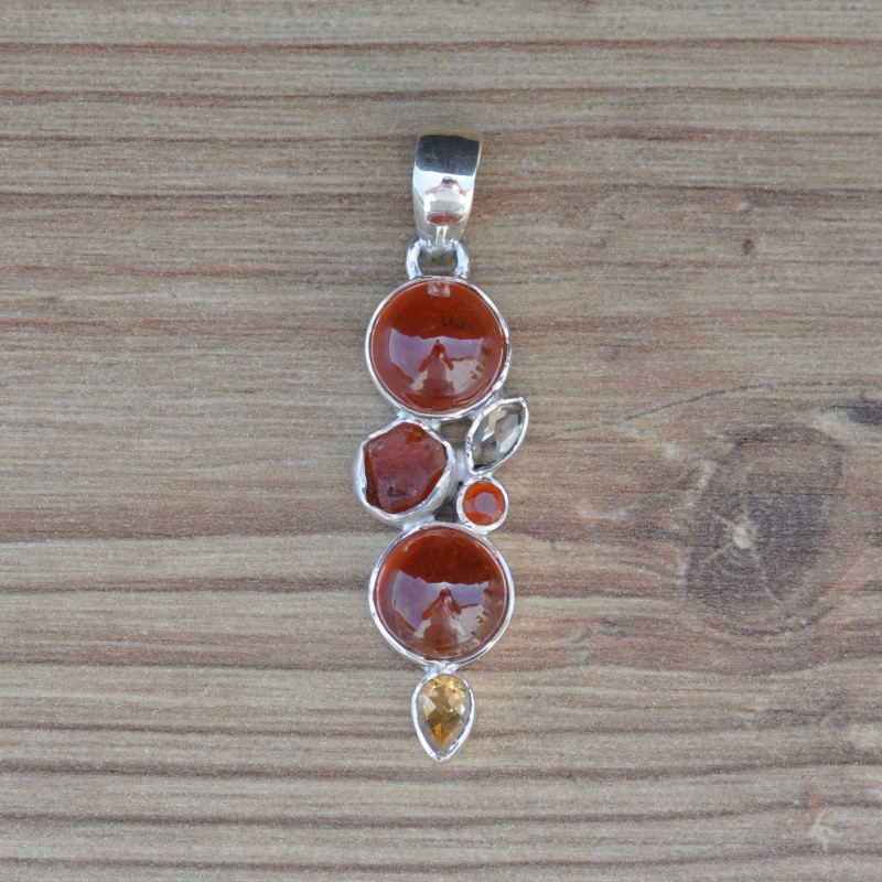 Pendentif argent et 6 pierres Grenat hessonite (orange) Pendentif argent et 6 pierres Grenat hessonite (orange)