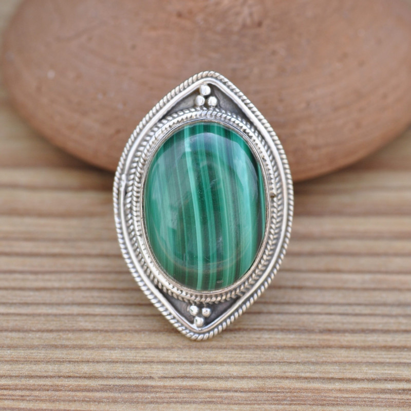 Bague argent ciselé pointes et pierre Malachite (vert) T58