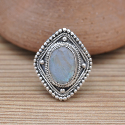 Bague losange argent et Pierre de lune irisée (blanc)
