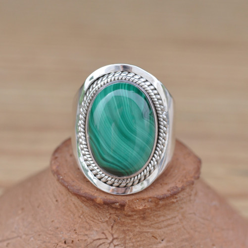 Chevalière massive argent et Malachite ovale (vert)