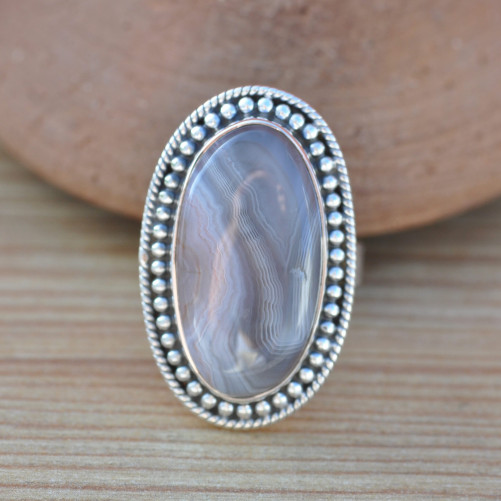Bague ovale en argent ciselé et pierre Agate du Botswana (brun)