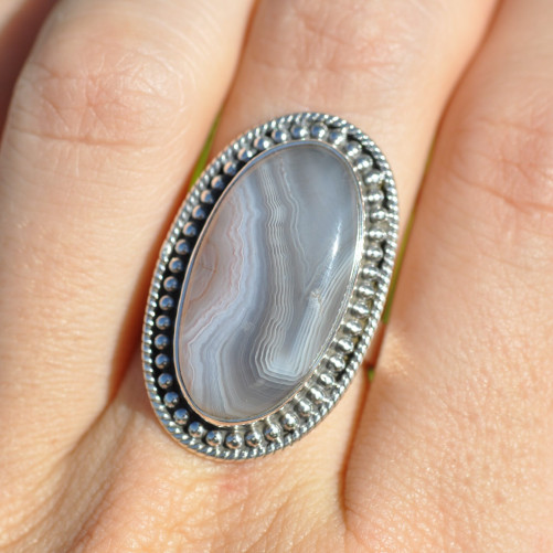 Bague ovale en argent ciselé et pierre Agate du Botswana (brun) T57