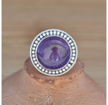 NEW ! Bague ronde en pierre Améthyste et argent ciselé (violet)