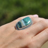Bague en argent ciselé et pierre OPALINE (bleu)