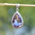Pendentif goutte argent ciselé et pierre Amétrine (violet) Pendentif goutte argent ciselé et pierre Amétrine (violet)