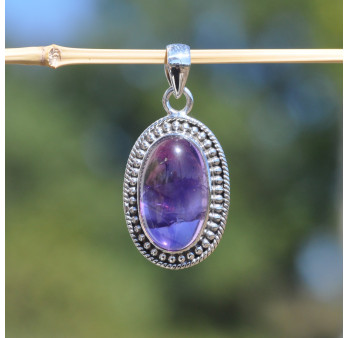 Pendentif ovale argent ciselé et pierre Améthyste (violet)