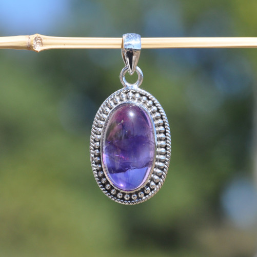 Pendentif ovale argent ciselé et pierre Améthyste (violet)
