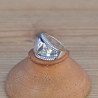 Anneau argent martelé et pierre carrée Quartz rose (rose)