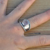 Anneau argent martelé et pierre carrée Quartz rose (rose)