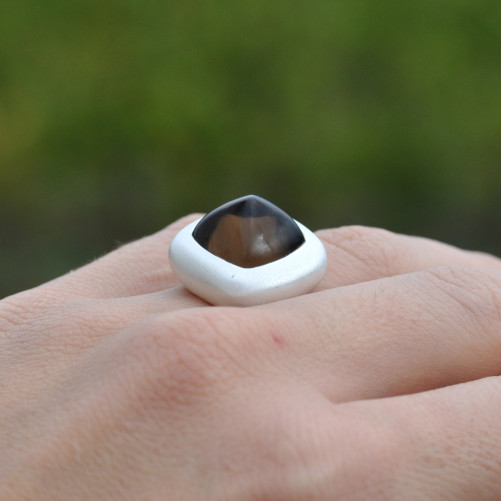 Bague carrée argent brossé et pierre Quartz fumé (brun) T53