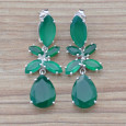 Longues boucles argent 6 pierres facettées en Agate verte (vert) Longues boucles argent 6 pierres facettées en Agate verte (vert)