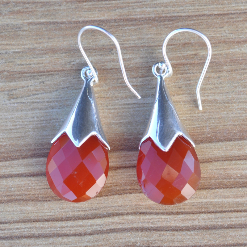 Boucles D'oreilles Artisanales Pendantes En Cornaline Naturelle - Ornées De Perles Sur Clous En Alliage Doré, Neuves Avec étiquettes