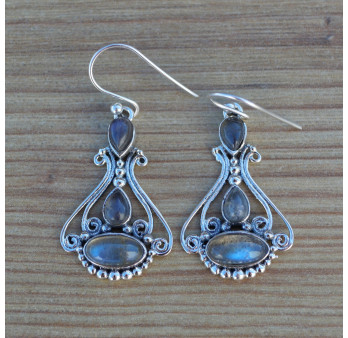 Boucles d'oreilles ciselées en argent et 3 pierres en Labradorite (bleu)
