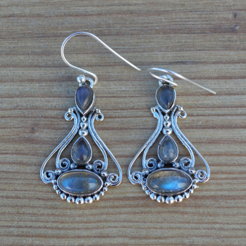 Boucles d'oreilles ciselées en argent et 3 pierres en Labradorite (bleu)