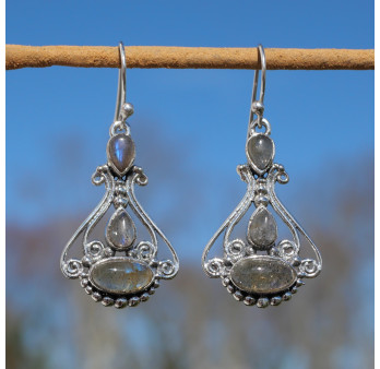 Boucles d'oreilles ciselées en argent et 3 pierres en Labradorite (bleu)