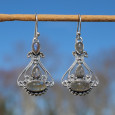 Boucles d'oreilles ciselées en argent et 3 pierres en Labradorite (bleu)