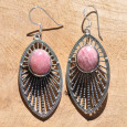 Longues boucles d'oreilles argent navette et pierre ovale en Rhodochrosite (rose) Longues boucles d'oreilles argent navette et pierre ovale en Rhodochrosite (rose)
