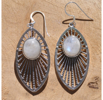 Longues boucles d'oreilles argent navette et pierre ovale en Pierre de lune (blanc)