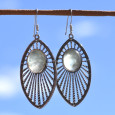Longues boucles d'oreilles argent navette et pierre ovale en Prehnite (vert) Longues boucles d'oreilles argent navette et pierre ovale en Prehnite (vert)