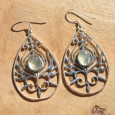 Grandes boucles d'oreilles argent goutte et pierre ovale en Prehnite (vert) Grandes boucles d'oreilles argent goutte et pierre ovale en Prehnite (vert)