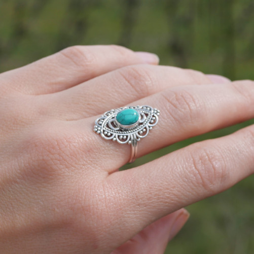 Bague fine bohème Howlite et argent ciselé (bleu)