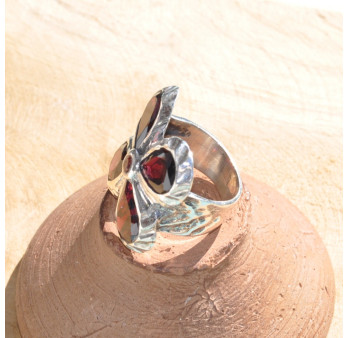 Grosse bague fleur argent et 5 pierres en Grenat (rouge)