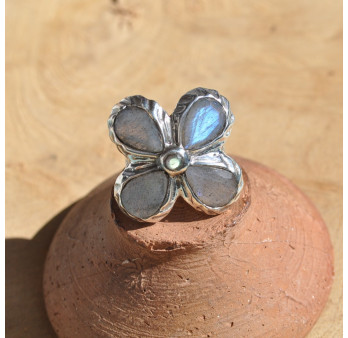 Grosse bague fleur argent et 5 pierres en Labradorite (vert) (bleu)