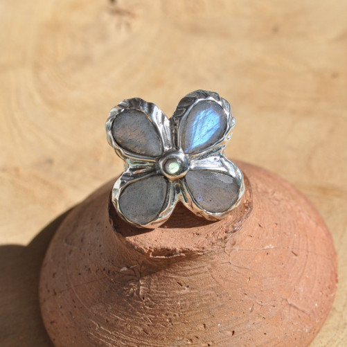 Grosse bague fleur argent et 5 pierres en Labradorite (vert) (bleu)