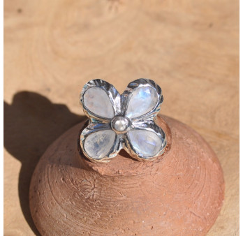 Grosse bague fleur argent et 5 pierres en Pierre de lune (blanc) (bleu)
