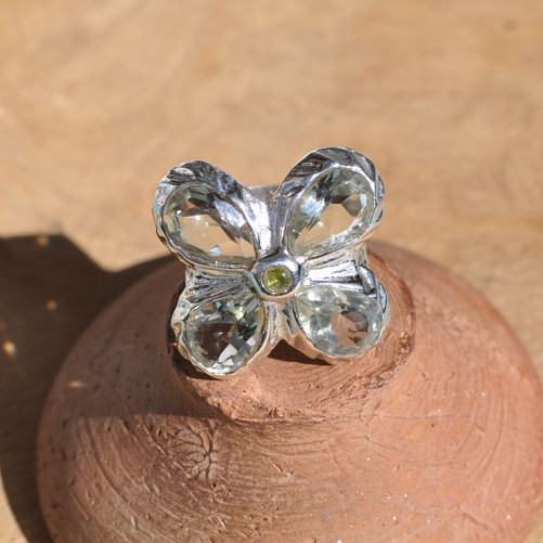 Grosse bague fleur argent et 5 pierres en Prasiolite (vert)