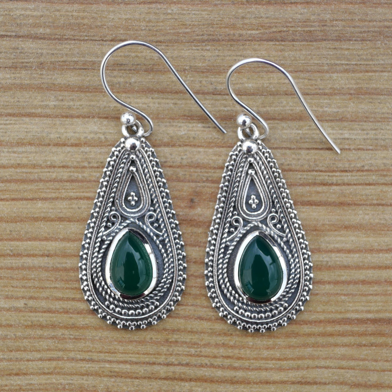 Boucles d'oreilles gouttes ciselées en argent et pierre Agate verte (vert) Boucles d'oreilles gouttes ciselées en argent et pierre Agate verte (vert)